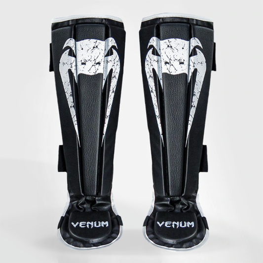 CANELEIRA ANATÔMICA VENUM GIANT DARK